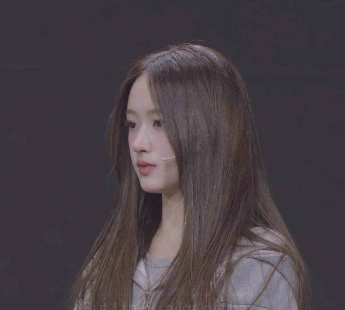 이탈리아어 랩으로 알티 타던 아이돌 미모 근황