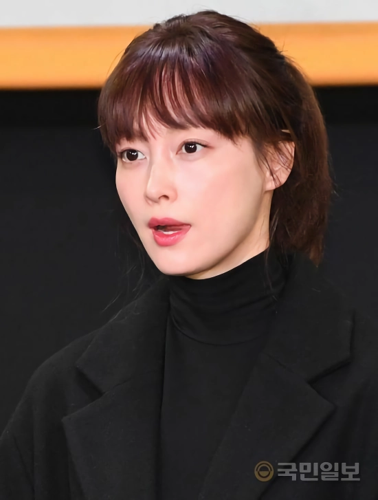 어쩌다 한번 이나영