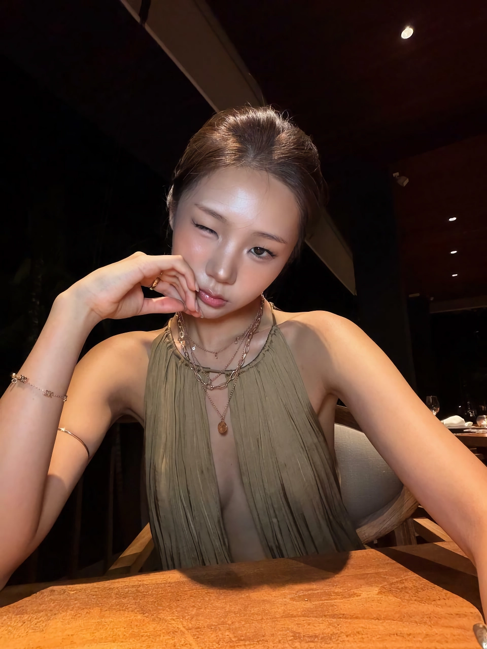 (ㅇㅎ) 호불호 갈리는 여친의 휴가룩