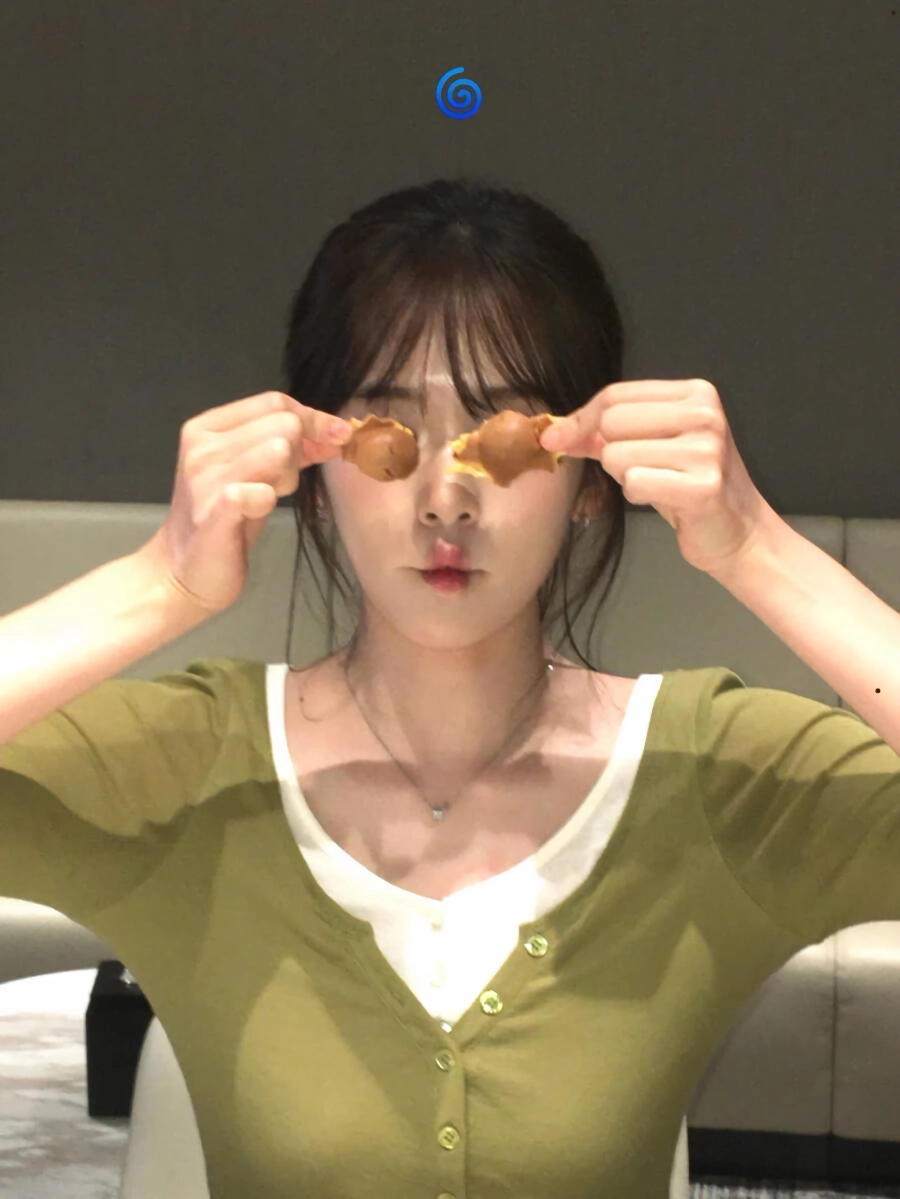 [아이브] 안유진 인스타 ㄷㄷ.JPG