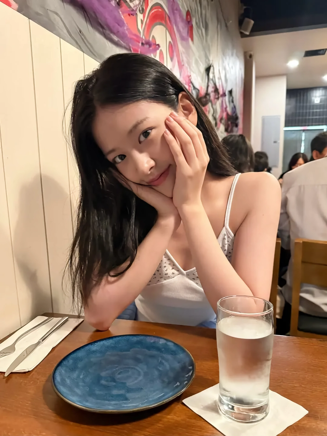 안유진 여친짤 .jpg