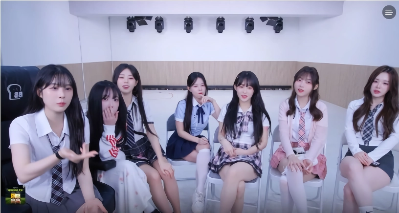 (SOUND)짧은 교복 치마 입은 앵지 매끈매끈한 야벅지 ㅗㅜㅑ