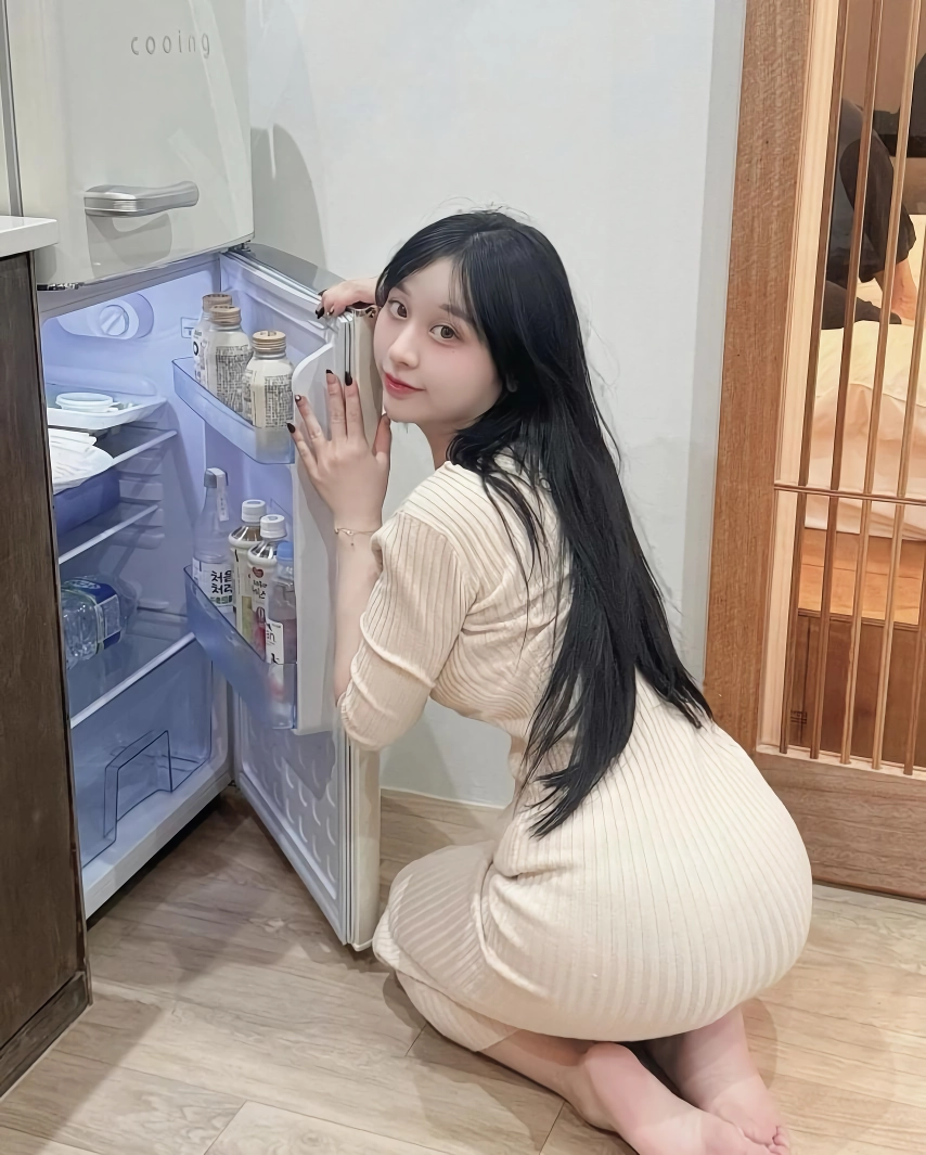 인스타녀 @hee2chuu 자연산 75G의 위엄 비키니 몸매