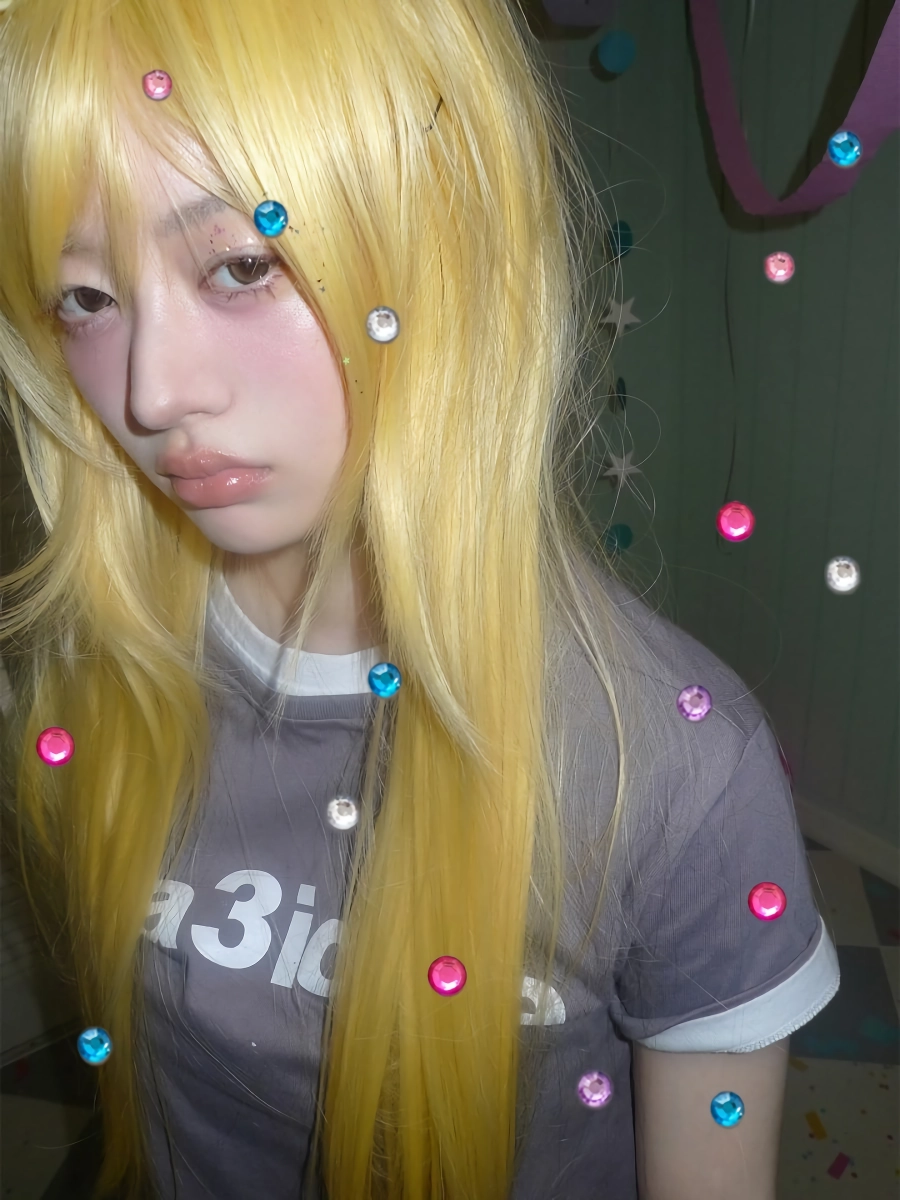 금발로 파격변신한 아일릿 민주