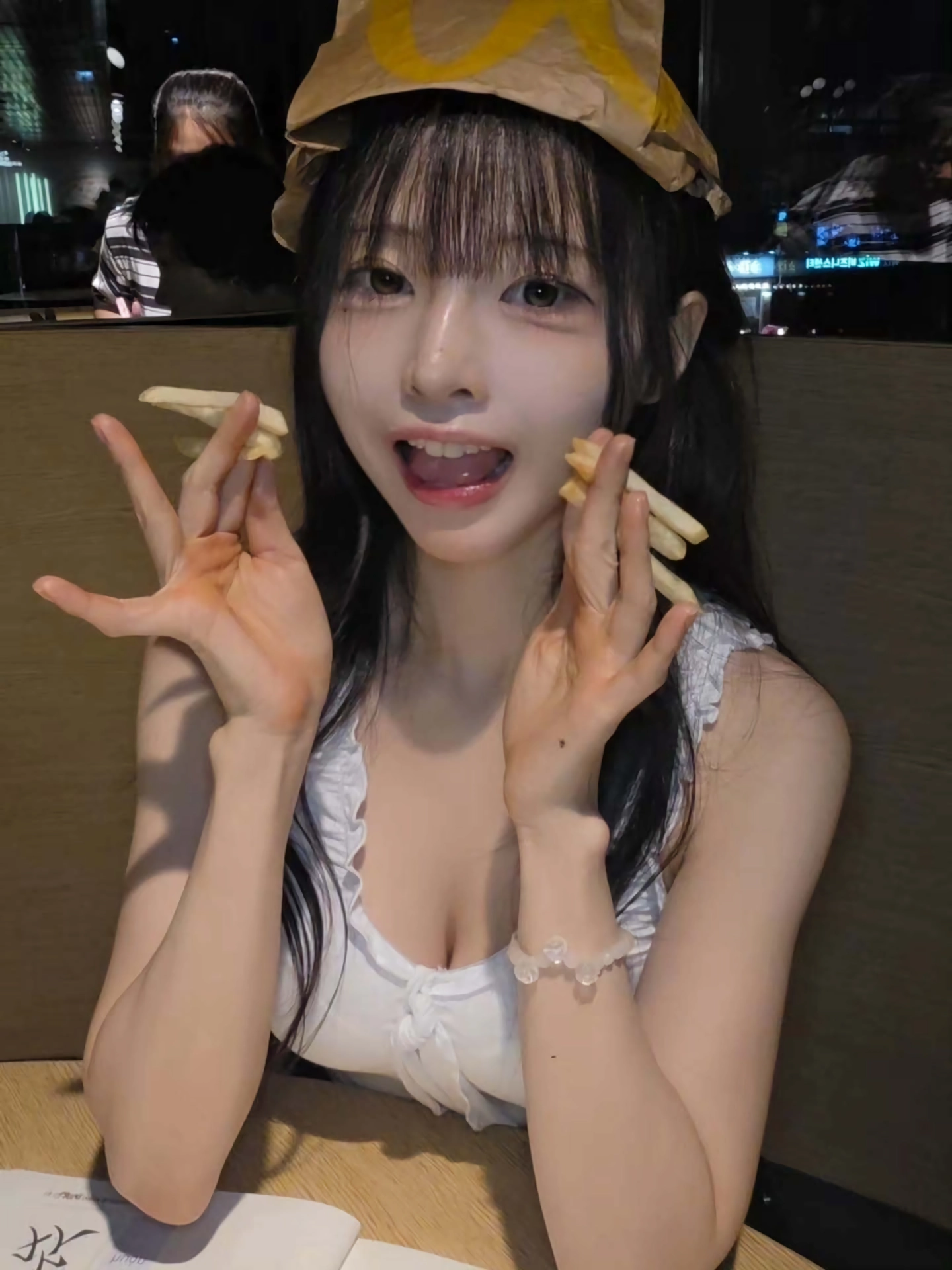 큐티섹시 ㅡ 냥냥한 모모리나 인스타