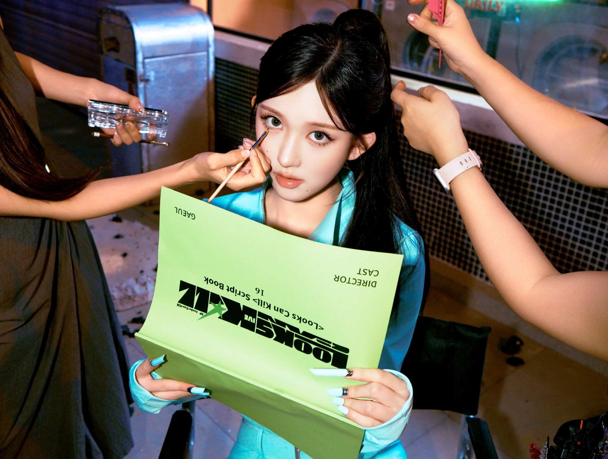 아이브 IVE EP Looks Can Kill ”HERO ON SET” Concept Photo