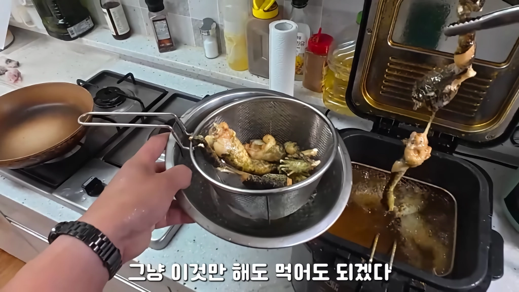 황소개구리 잡아다가 튀겨먹기(12)