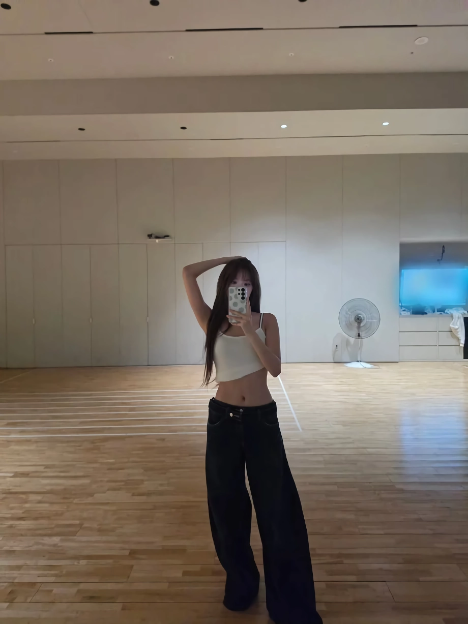 ㅇㅎ? 르세라핌 홍은채