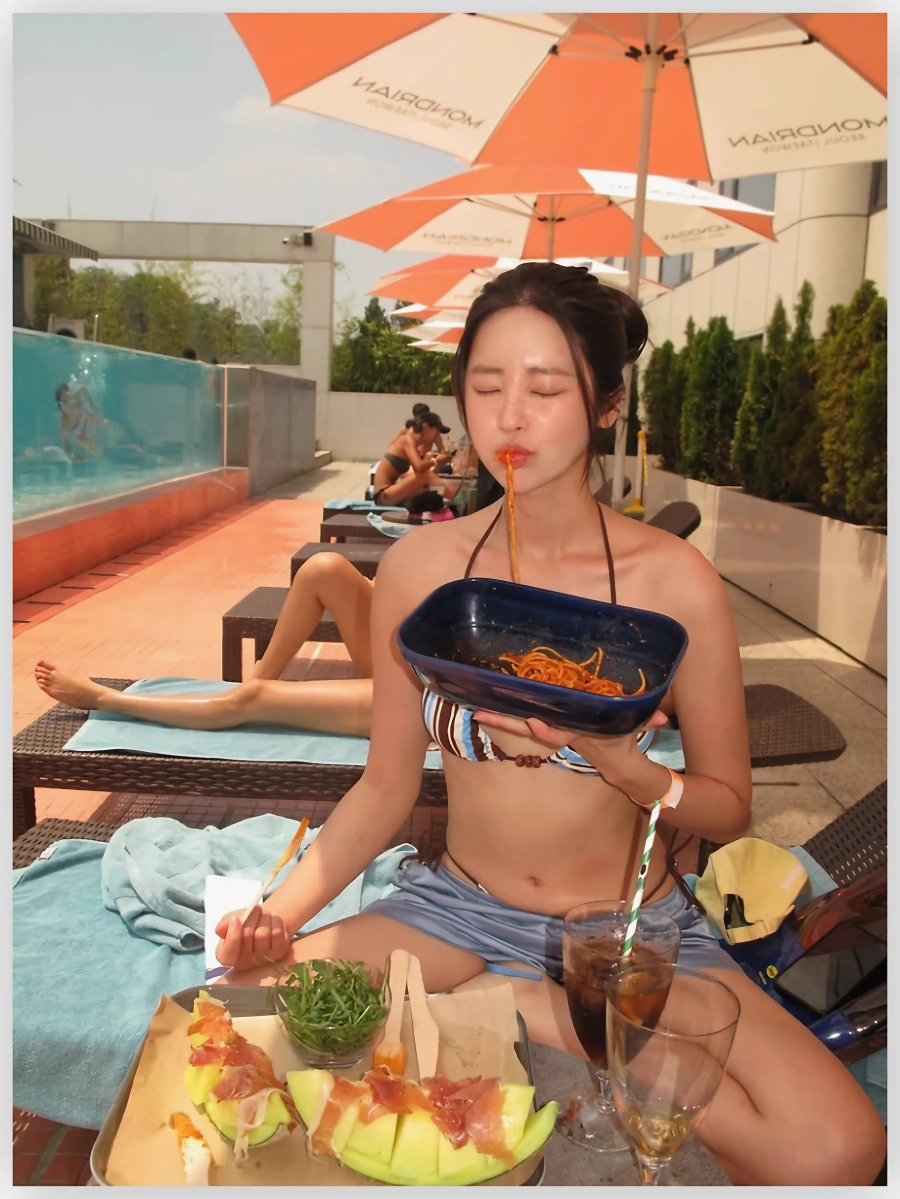 다이아 출신 기희현 비키니.JPG