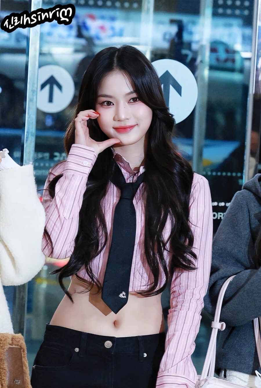 근육때문에 운동안하는 스테이씨 세은 파트 투