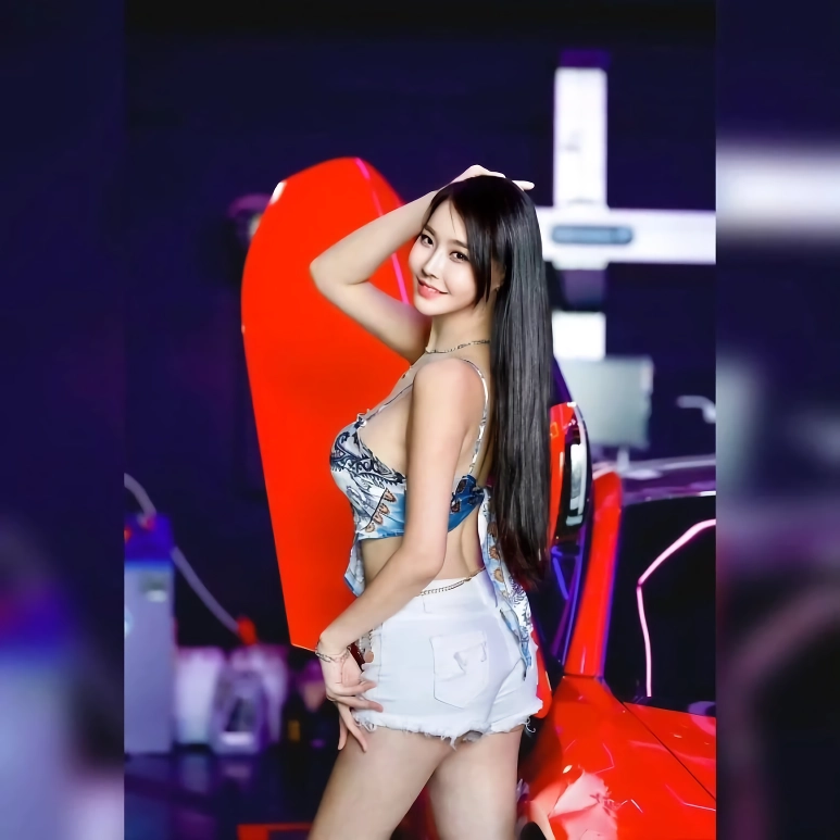 레이싱 모델 이효영 클라스 있는 비키니 몸매