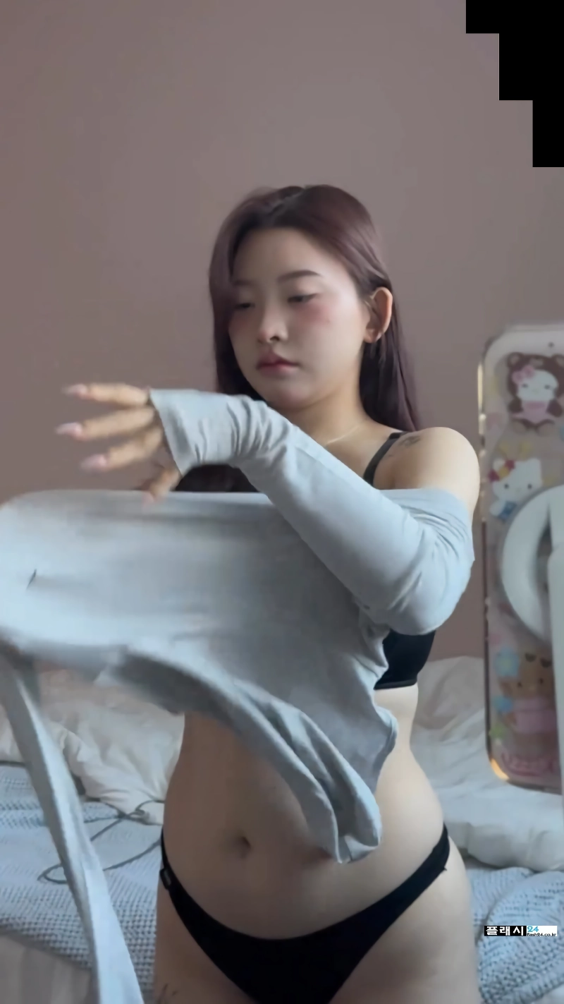 현실적인 핏을 보여주는 인스타 누나