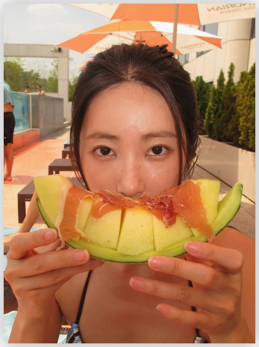 다이아 출신 기희현 비키니.JPG