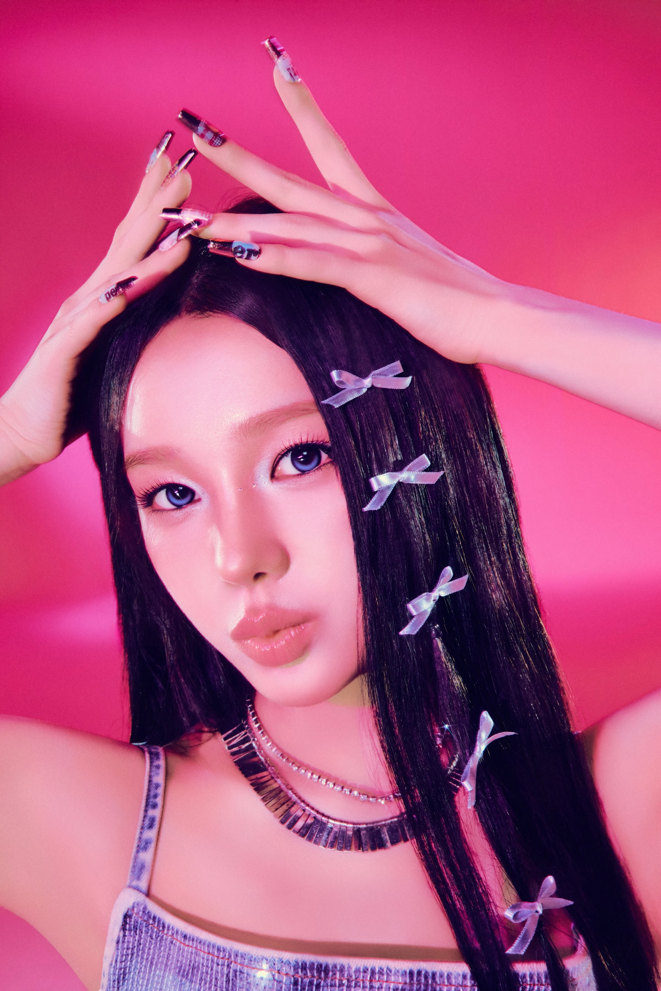 izna 3rd Mini Album ”SET THE TEMPO” Concept Photo 개인컷
