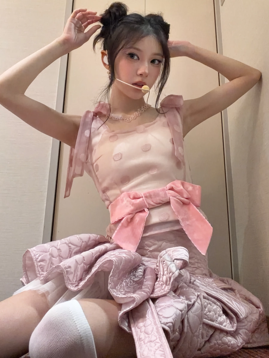 와 지금까지 나온 일본인 아이돌 멤버중 제일 예쁜듯