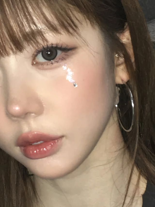 트리플에스 하연, 니엔, 나경, 혜린, 서아