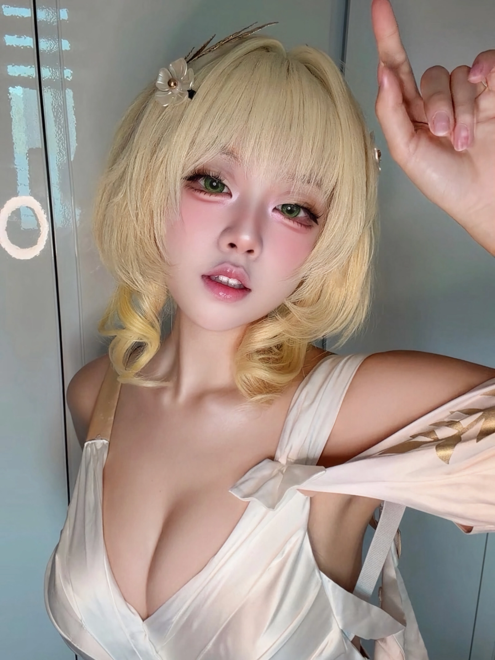 가슴만보여 ㅡ 오야 인스타