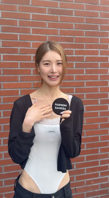 은근 눈길 가는 여자 패션.jpg(17)
