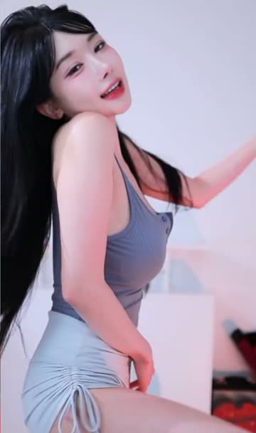 (SOUND)골지 끈나시 + 하이레그 핫팬츠 백만송 가슴골 빵댕이