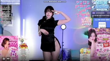 와 이건 설마 끈팬티 착용한건가?