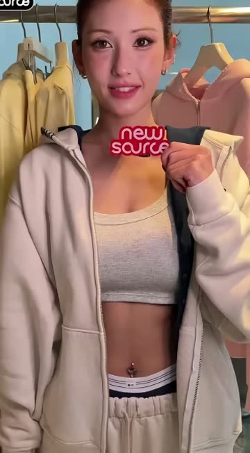 전소미 회색 브라탑 새깅 패션