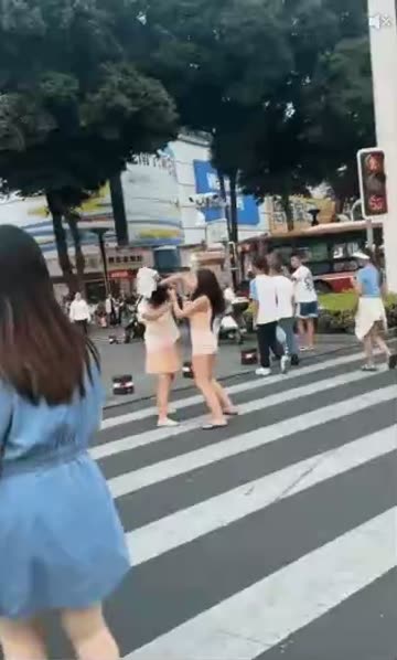 약후?) 대륙의 길거리 싸움