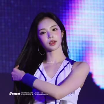 (SOUND)하츠투하츠 이안 경기대 팬서비스 겨드랑이 페로몬 엉벅지 떨림