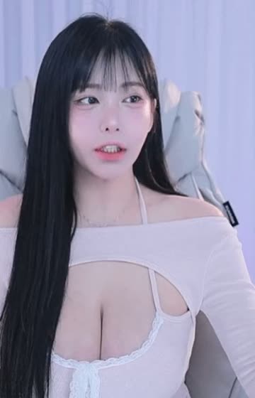 핑크 볼레로 + 레이스 캐미솔 백나현 i모양 참거유 가슴골