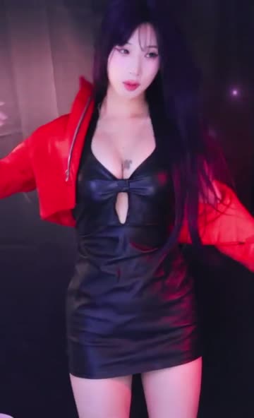 (SOUND)솔직히 얼굴은 디임 느낌 나는데 몸매가 진짜 미쳤음.