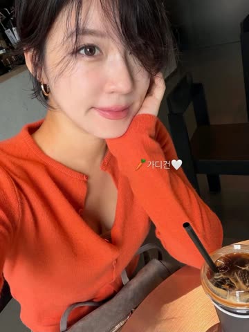 상위 5% 몸매 일듯한 40대 유부녀.jpg