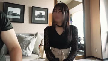 [일본]메가네 아내 아키의 섹시한 얼굴, 낮에도 열심히 즐기고 있다