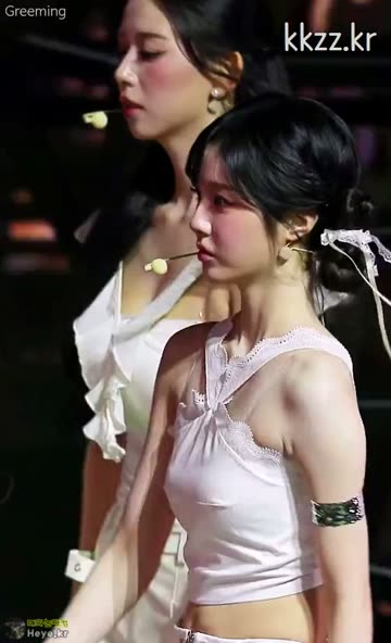 ㅇㅎ?) 김채연 최근 콘서트.gif