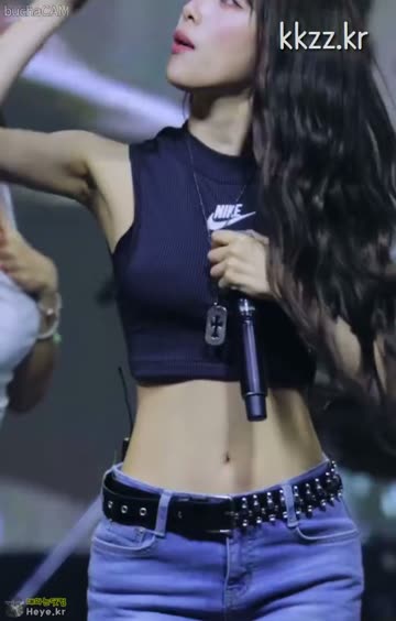 목걸이와 함께 하는 무빙 최예나.mp4