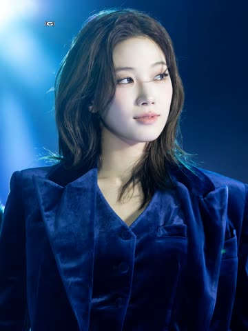 LE SSERAFIM (르세라핌) 카즈하