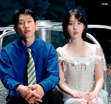 머리 박고 머쓱한 크러쉬 x 아이유